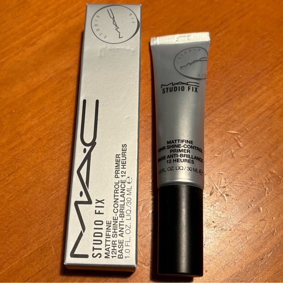 MAC Studio Fix Mattifine 12HR Shine-Control Primer - Picture 2 of 16